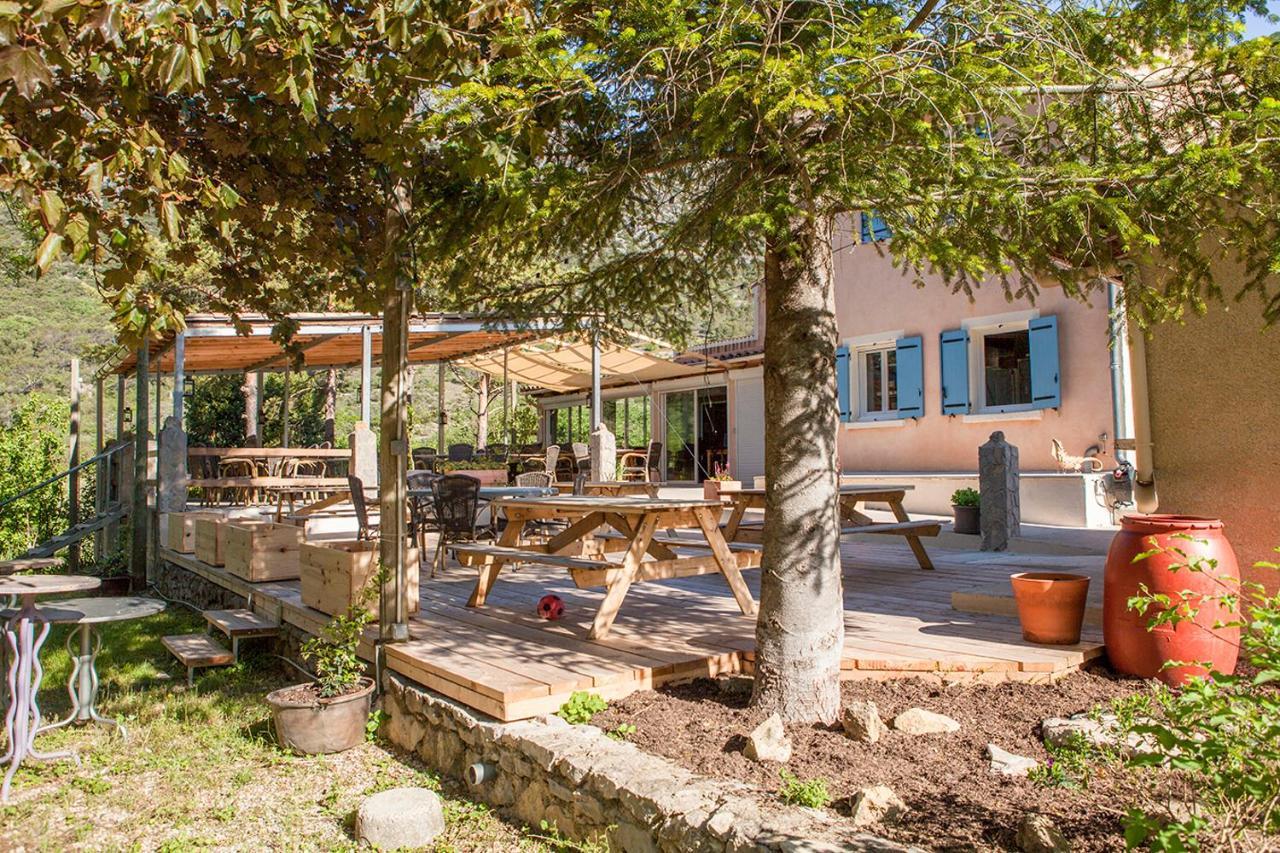 Auberge De La Vallee Saint-Jean-de-Bueges Экстерьер фото