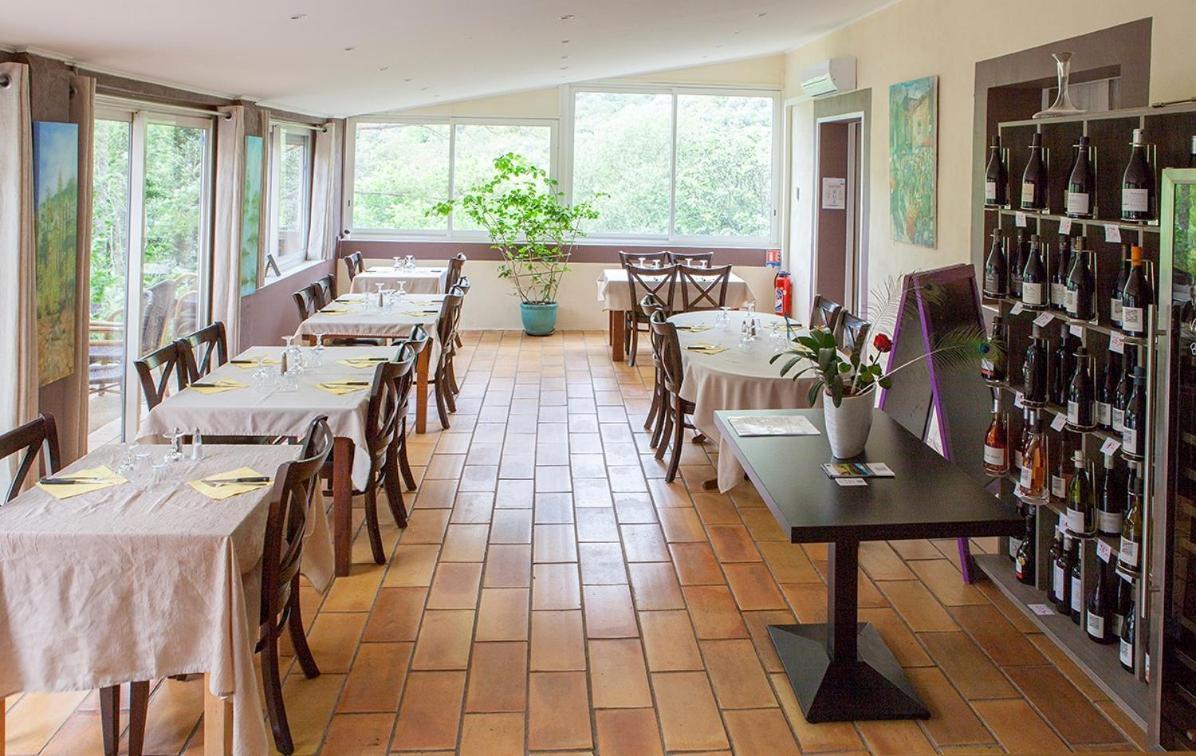 Auberge De La Vallee Saint-Jean-de-Bueges Экстерьер фото