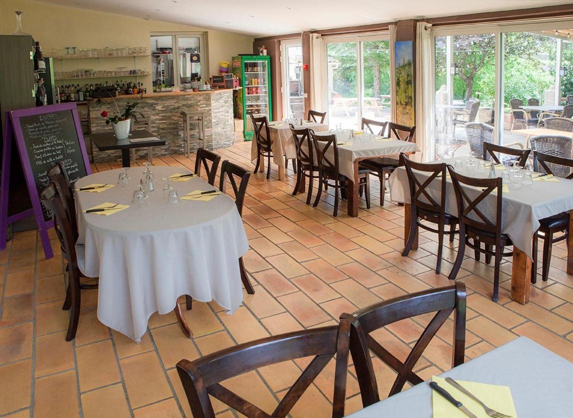 Auberge De La Vallee Saint-Jean-de-Bueges Экстерьер фото
